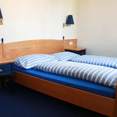 Frühstückspension Bistro'S B&B 2*