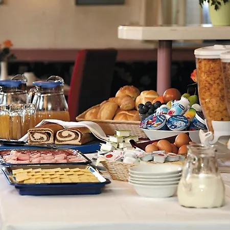Alojamento de Acomodação e Pequeno-almoço Bistro's